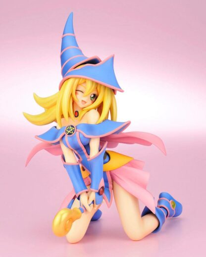 Yu-Gi-Oh! - Dark Magician Girl figure