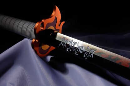 Kimetsu no Yaiba: Demon Slayer – Nichirin Sword Proplica Replica, Kyojuro Rengokun miekka
