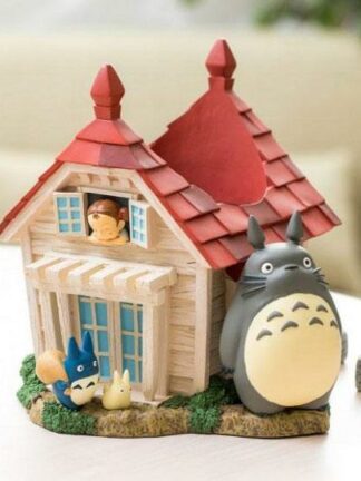 Studio Ghibli: My Neighbor Totoro - House & Totoro Diorama figuuri