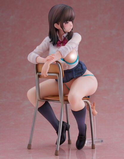Original by Daiki Kase - The Girl Getting Pulled figure